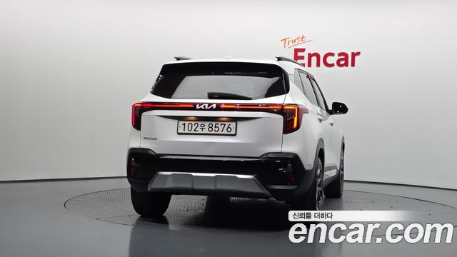 Kia Seltos Gasoline 2.0 2WD Signature 2023 — фото 4