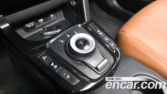 Kia Seltos Gasoline 2.0 2WD Signature 2023 — фото 9