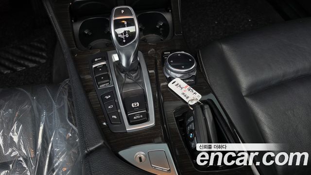 BMW 5 Series (F10) 528i xDrive Luxury 2014 — фото 9