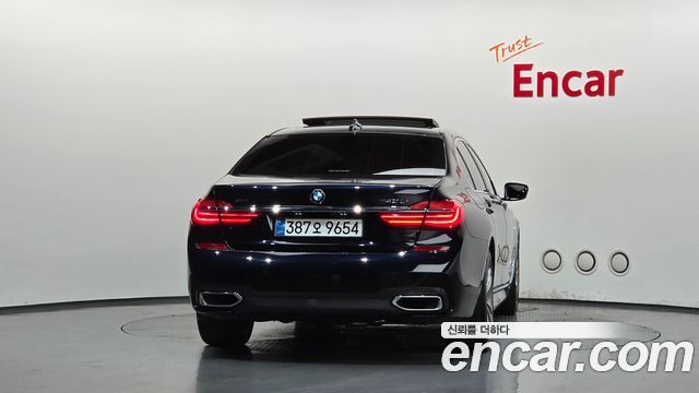 BMW 7 Series (G11) 740Li xDrive M Sport Package 2017 — фото 4