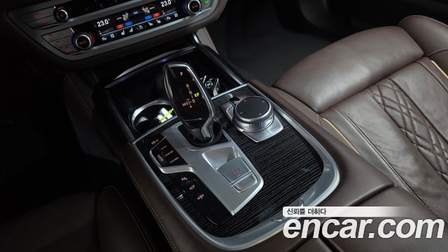 BMW 7 Series (G11) 740Li xDrive M Sport Package 2017 — фото 9