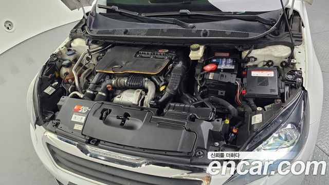 Peugeot 308 (II) 1.6 BlueHDi Active 2015 — фото 6