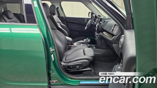 MINI Cooper Countryman Classic Plus 2nd 2023 — фото 11