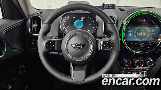 MINI Cooper Countryman Classic Plus 2nd 2023 — фото 13