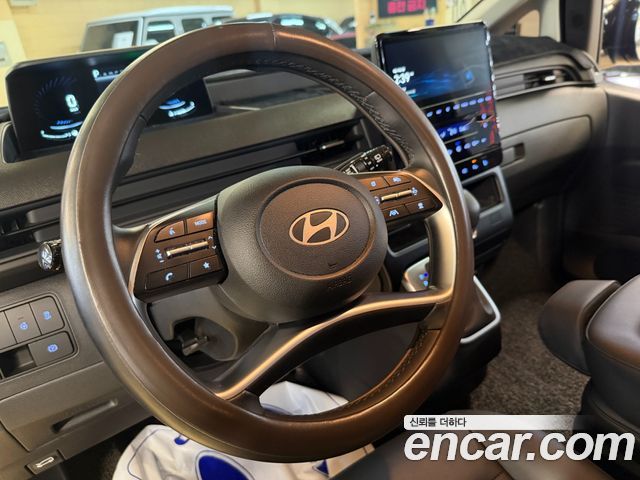 Hyundai Staria L3.5 Cargo 3-Seater Modern 2025 — фото 8