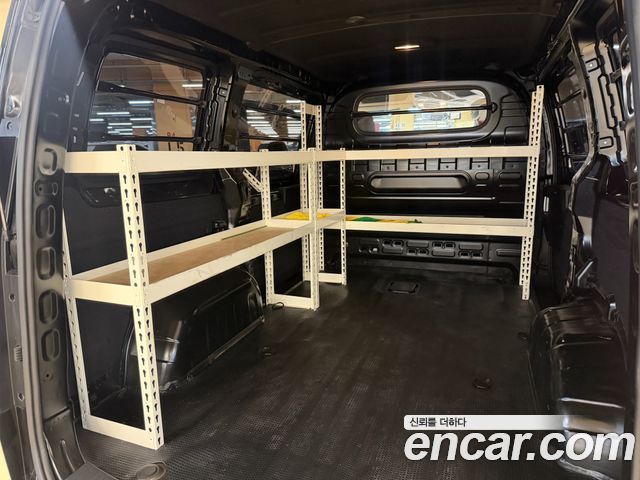 Hyundai Staria L3.5 Cargo 3-Seater Modern 2025 — фото 17
