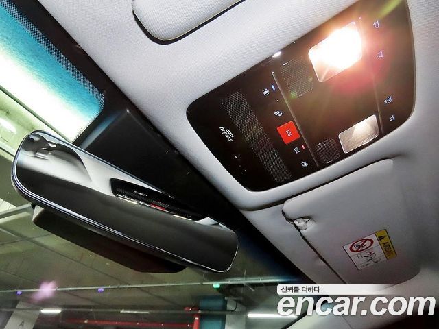Hyundai Grandeur (GN7) 3.5 LPG 2WD (Taxi) Deluxe 2023 — фото 20
