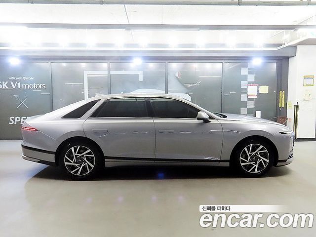 Hyundai Grandeur (GN7) 3.5 LPG 2WD (Taxi) Deluxe 2023 — фото 23