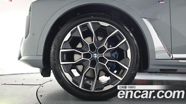 BMW X7 (G07) xDrive 40i M Sport 6STR 2024 — фото 5