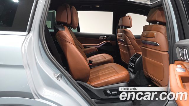 BMW X7 (G07) xDrive 40i M Sport 6STR 2024 — фото 11
