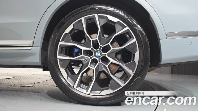 BMW X7 (G07) xDrive 40i M Sport 6STR 2024 — фото 21