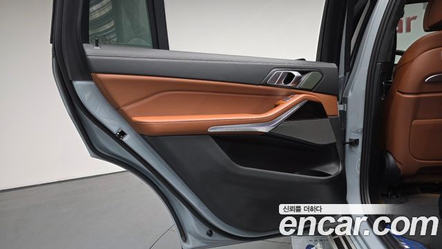 BMW X7 (G07) xDrive 40i M Sport 6STR 2024 — фото 25