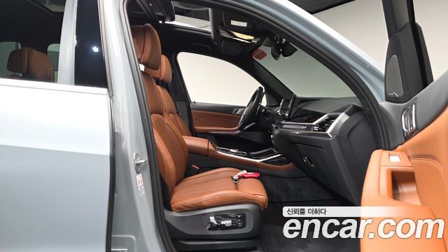 BMW X7 (G07) xDrive 40i M Sport 6STR 2024 — фото 26