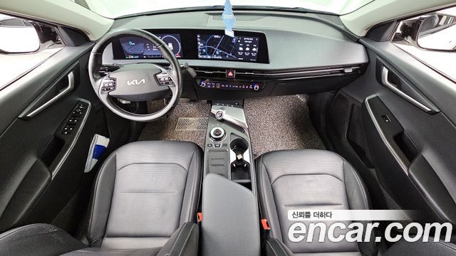 Kia EV6 Long Range Light 2022 — фото 7