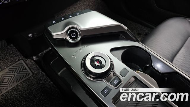 Kia EV6 Long Range Light 2022 — фото 9