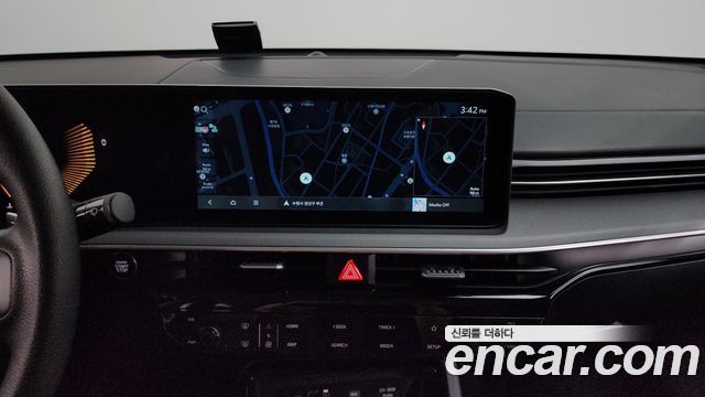 Kia K5 (III) 2.0 Prestige 2024 — фото 12
