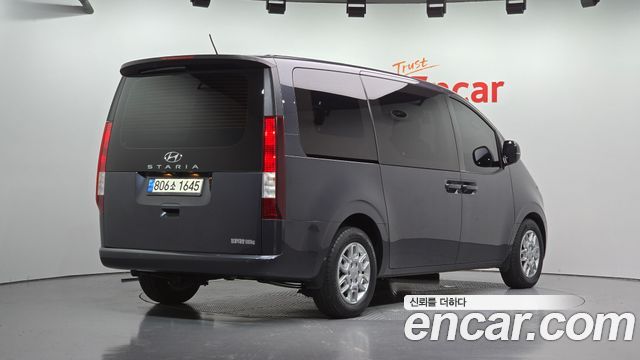Hyundai Staria Cargo 5-Seater Modern 2022 — фото 2