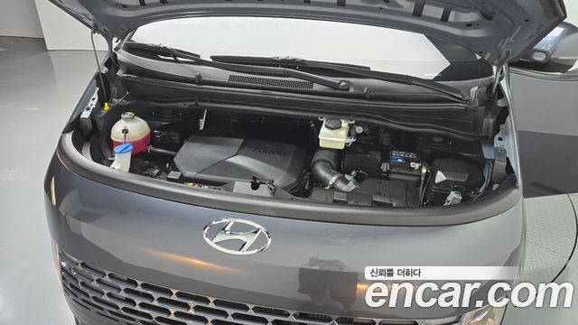 Hyundai Staria Cargo 5-Seater Modern 2022 — фото 6