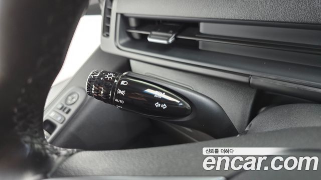 Hyundai Staria Cargo 5-Seater Modern 2022 — фото 18