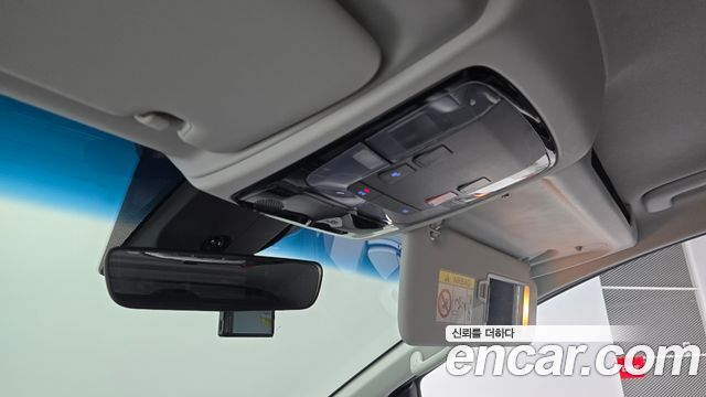 Hyundai Staria Cargo 5-Seater Modern 2022 — фото 24