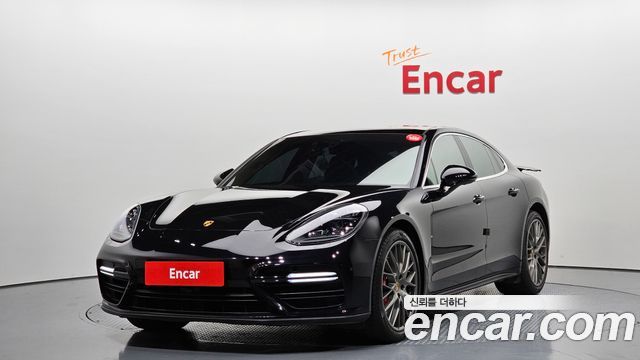 Porsche Panamera (971) 4.0 Turbo