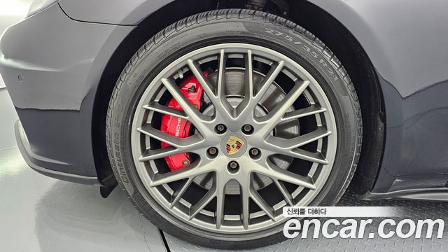 Porsche Panamera (971) 4.0 Turbo 2018 — фото 5