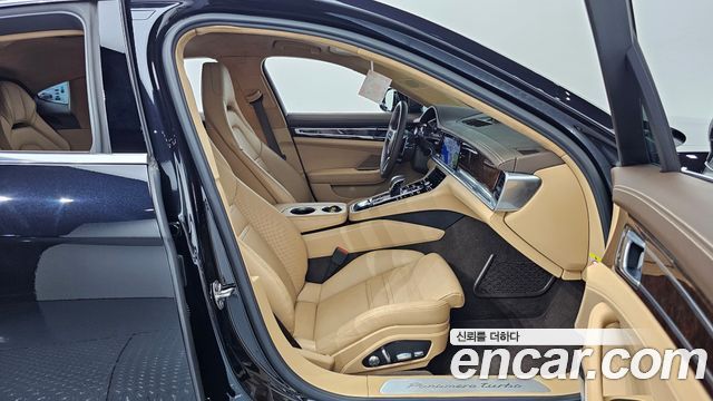 Porsche Panamera (971) 4.0 Turbo 2018 — фото 11