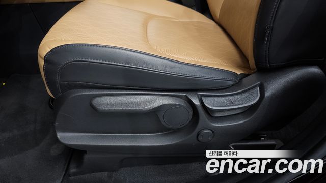 Kia Carnival (IV) Diesel 9-Seater Prestige 2021 — фото 31