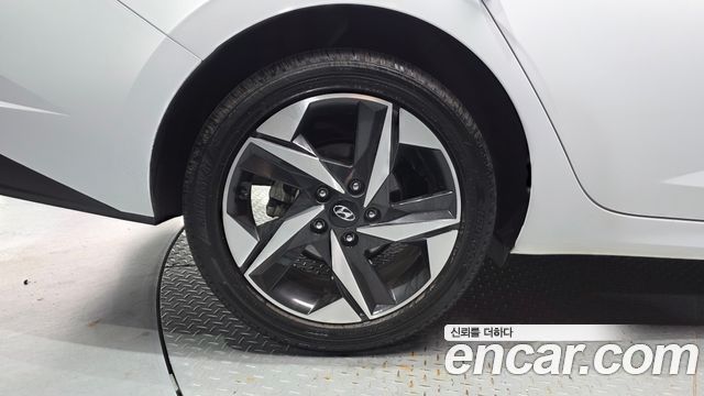 Hyundai Avante (CN7) 1.6 Inspiration 2021 — фото 5