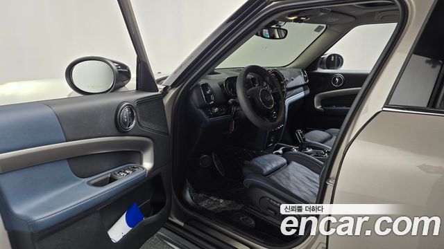 MINI Cooper S Countryman ALL4 Classic 2nd 2023 — фото 10