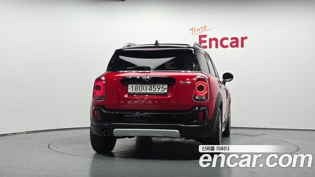 MINI Cooper Countryman HIGH 2nd 2020 — фото 4