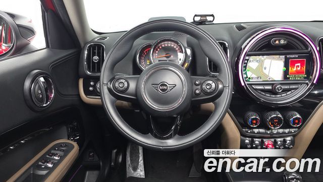 MINI Cooper Countryman HIGH 2nd 2020 — фото 16