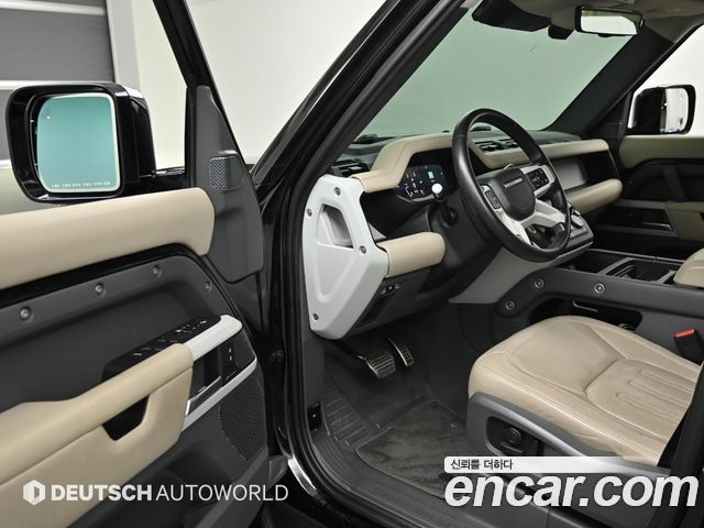 Land Rover Defender (L663) 110 D300 HSE 2022 — фото 15
