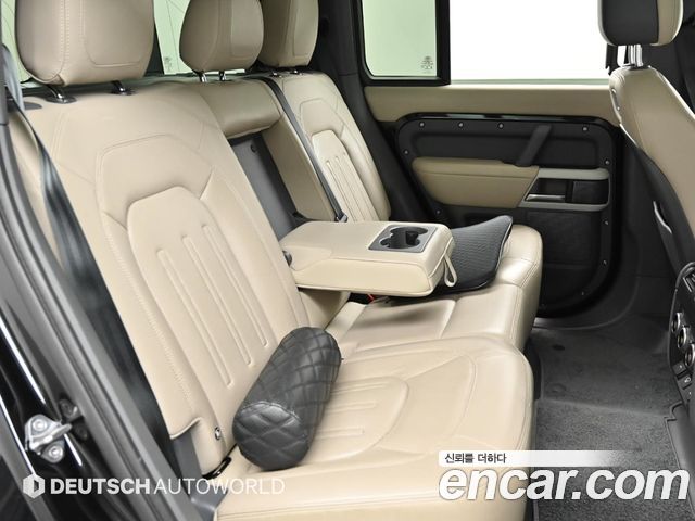Land Rover Defender (L663) 110 D300 HSE 2022 — фото 16