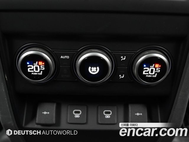 Land Rover Defender (L663) 110 D300 HSE 2022 — фото 20