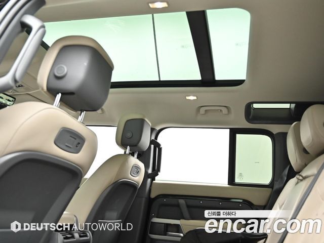 Land Rover Defender (L663) 110 D300 HSE 2022 — фото 22