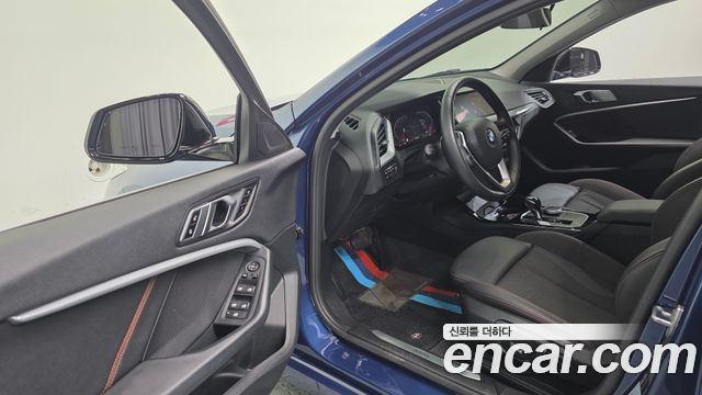 BMW 1 Series (F40) 118d Sport 2021 — фото 12