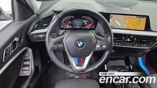BMW 1 Series (F40) 118d Sport 2021 — фото 16
