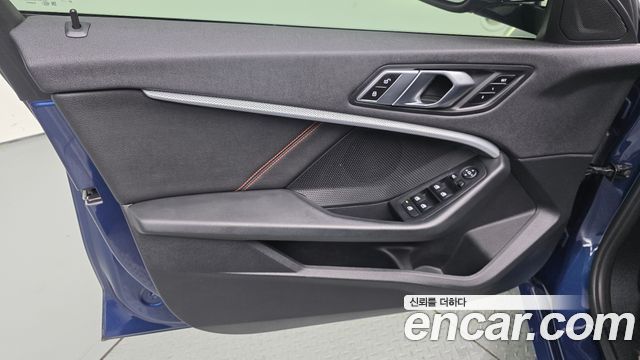 BMW 1 Series (F40) 118d Sport 2021 — фото 24