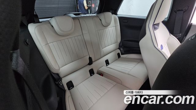 MINI Cooper Electric (IV) SE Favoured 2024 — фото 12