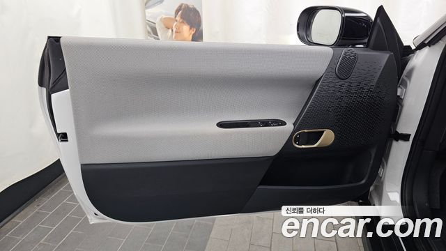 MINI Cooper Electric (IV) SE Favoured 2024 — фото 24