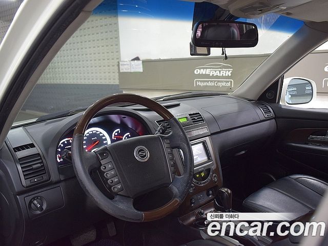 KG Mobility (SsangYong) Rexton W 2.0 4WD RX7 Luxury 2013 — фото 4