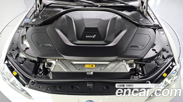 BMW i4 eDrive40 M Sports Pro 2023 — фото 6