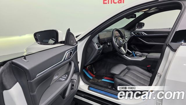 BMW i4 eDrive40 M Sports Pro 2023 — фото 10