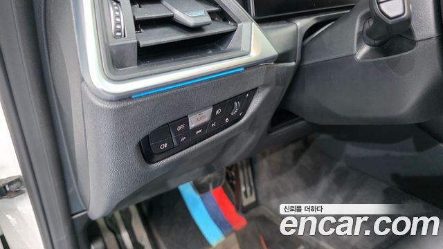 BMW i4 eDrive40 M Sports Pro 2023 — фото 19