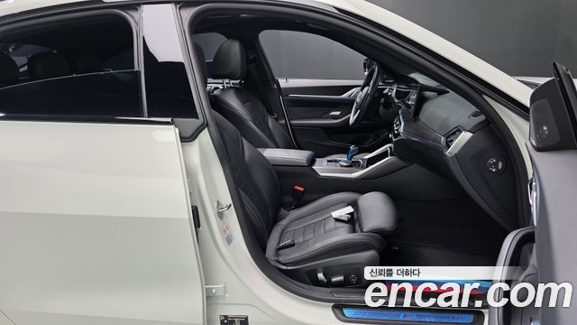 BMW i4 eDrive40 M Sports Pro 2023 — фото 26