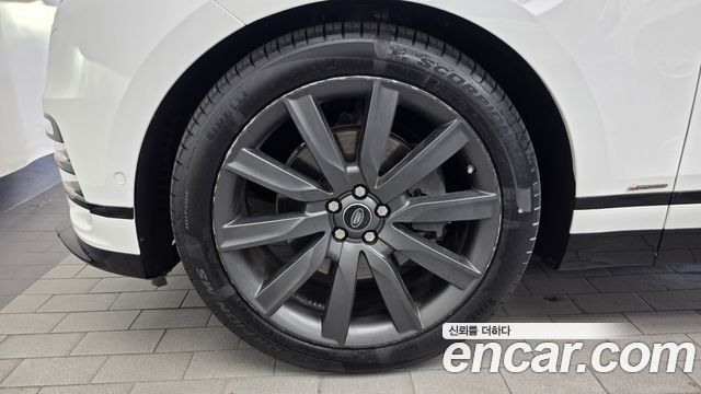 Land Rover Range Rover Velar 3.0 D300 R-Dynamic HSE 2019 — фото 5