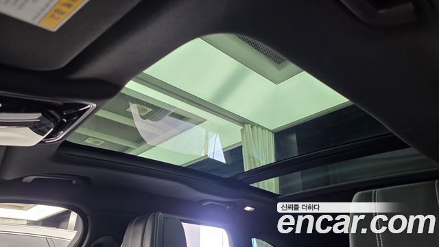 Land Rover Range Rover Velar 3.0 D300 R-Dynamic HSE 2019 — фото 18