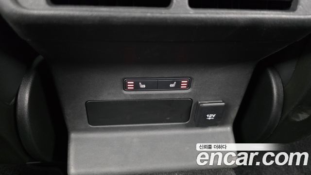 Land Rover Range Rover Velar 3.0 D300 R-Dynamic HSE 2019 — фото 19