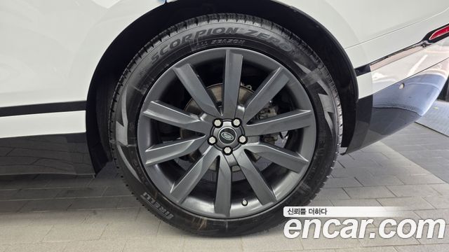 Land Rover Range Rover Velar 3.0 D300 R-Dynamic HSE 2019 — фото 21